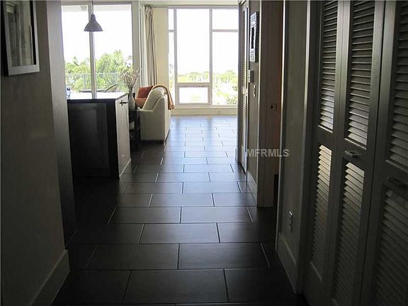 4th image of 145 2nd Ave S APT 620