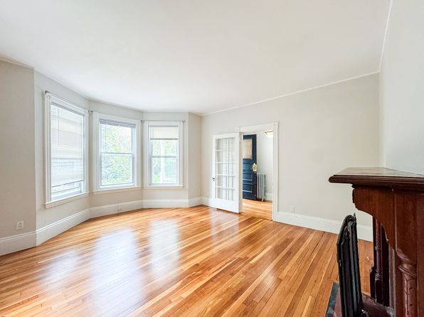 11 Maple Cir