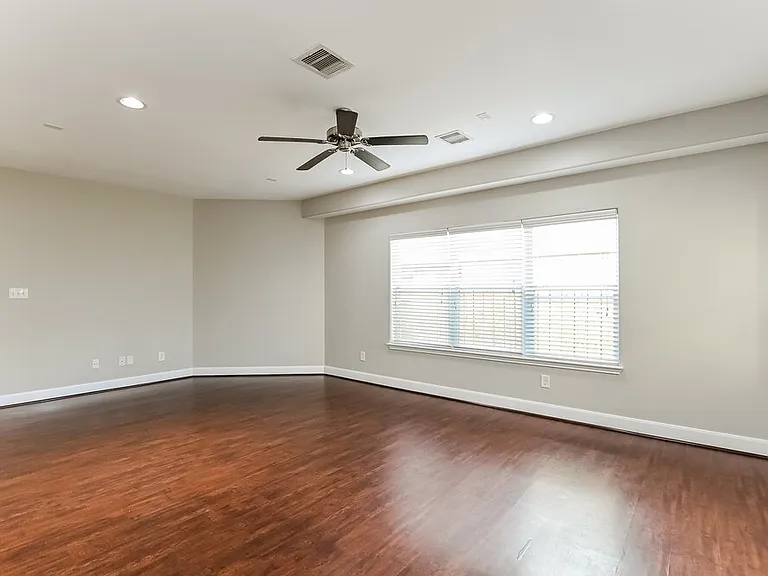 2403 Lacyberry St — Photo 4