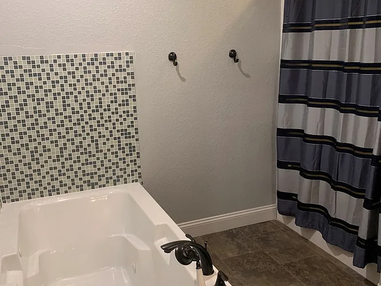 120 Mary Catherine — Photo 14