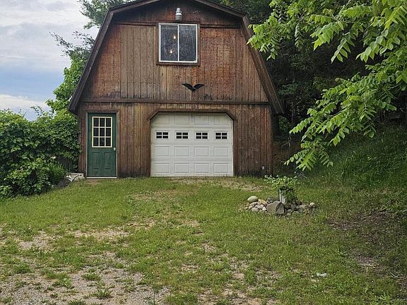 4th image of 1500 N Newaygo Rd