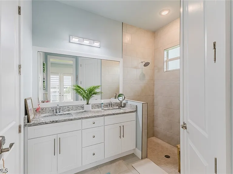5310 Cocoa Ct — Photo 38