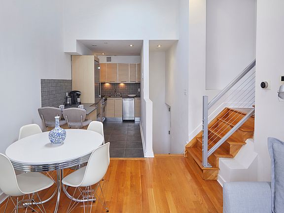 3rd image of 215 E 81st St Penthouse F
