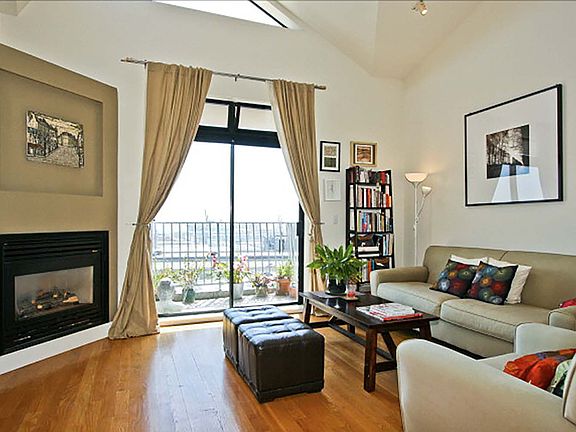 3rd image of 1047 Mississippi St APT 7