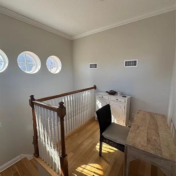 323 Ocean Crest Dr — Photo 16