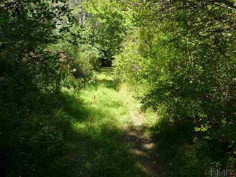 5th image of MCMILLAN Road