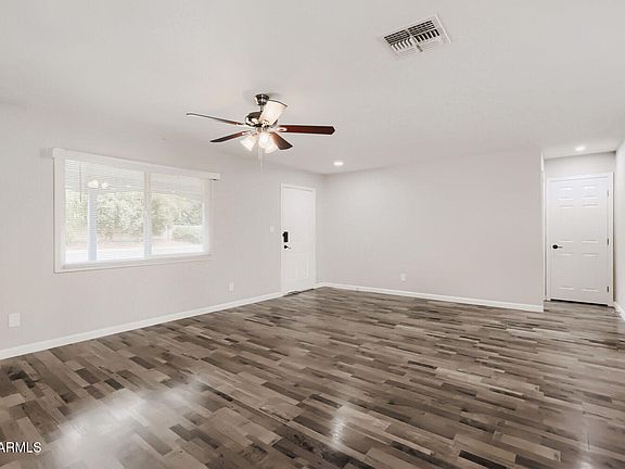 5th image of 5755 W SUNNYSIDE Drive