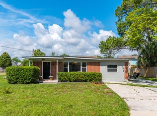 402 Skate Rd, Atlantic Beach, FL 32233