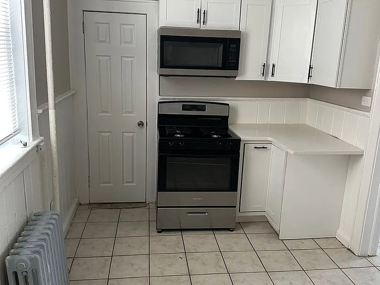205 Palisade Ave — Photo 4