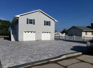 1273 Capstan Dr, Forked River, NJ 08731