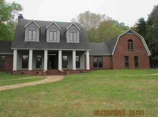 103 Beaver Creek Ln, Vicksburg, MS 39180