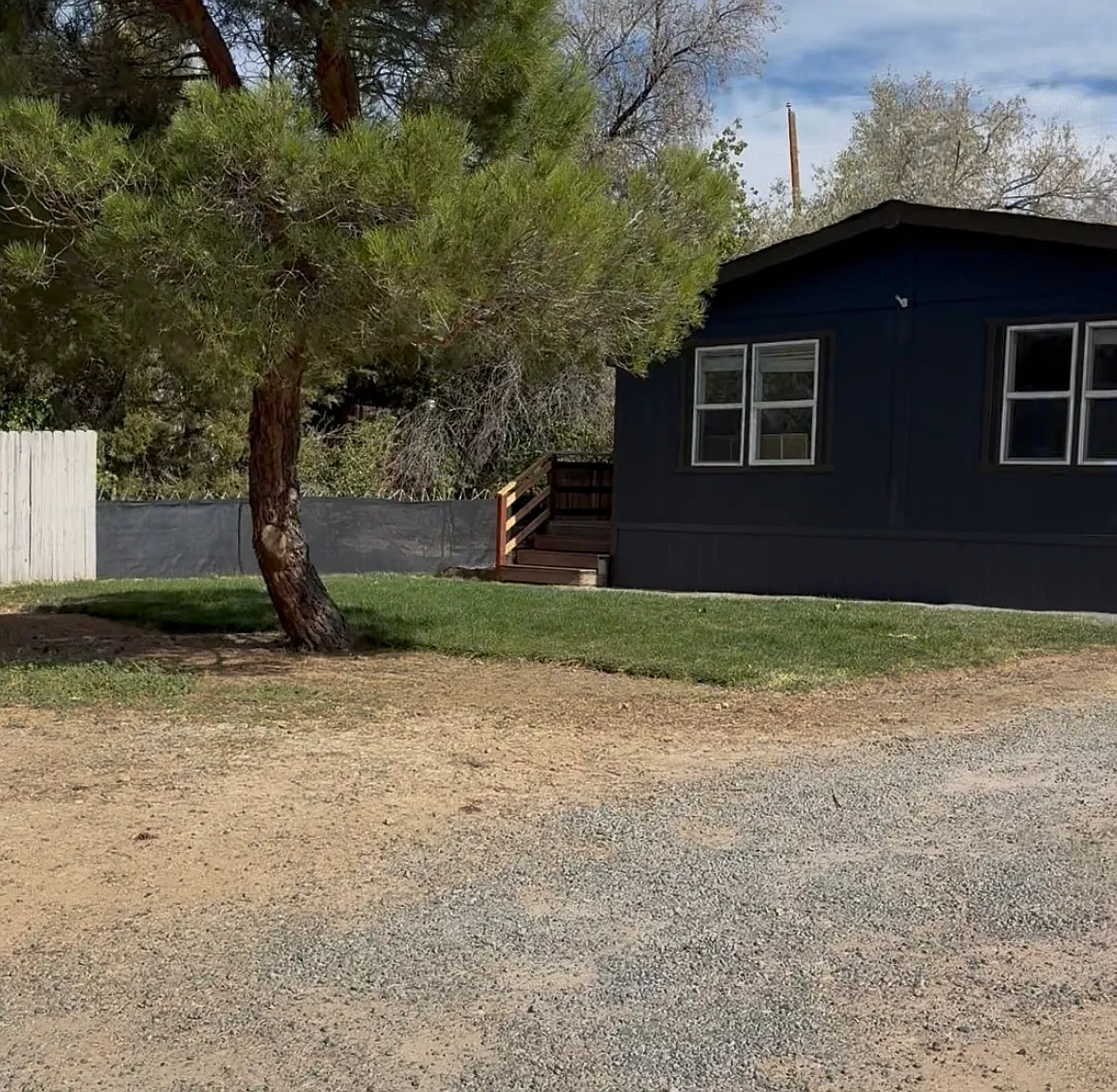 3 bed, 1300 sqft, $2,000 — Photo 2