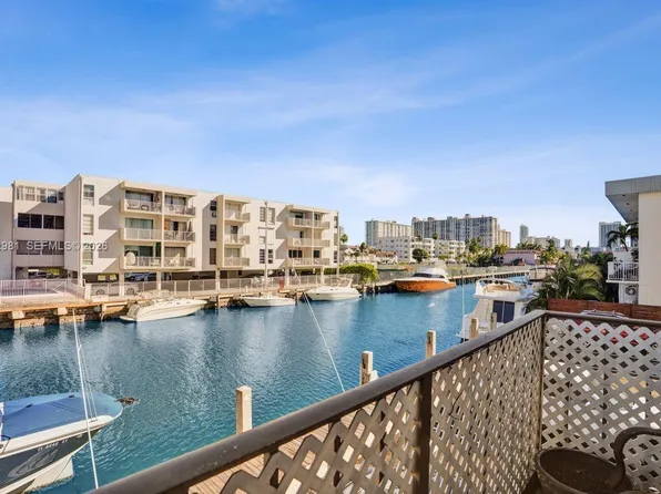 3665 NE 167th St APT 208, North Miami Beach, FL 33160