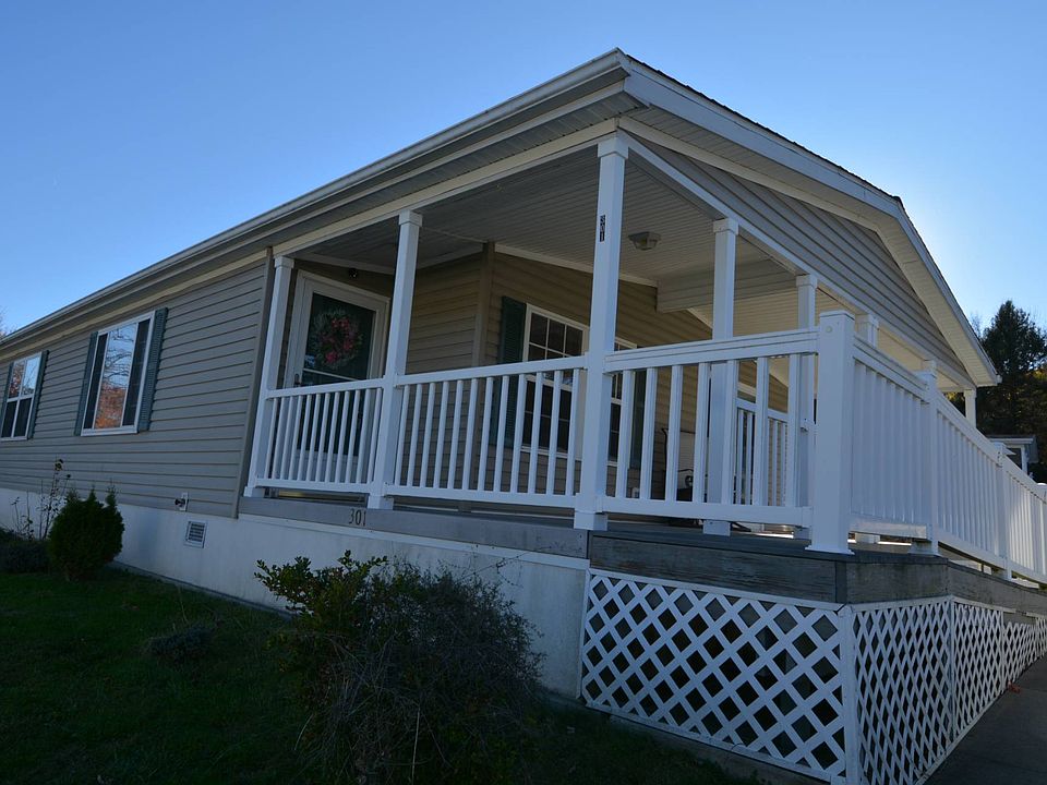 301 Brittany Ter, Rock Tavern, NY 12575 Zillow