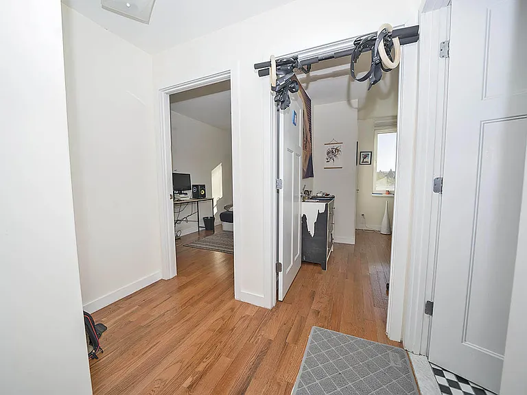 960 Willoughby Ave #2A — Photo 6