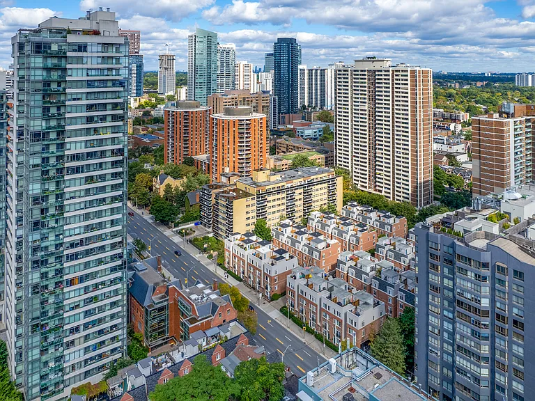 433 Jarvis St — Photo 18