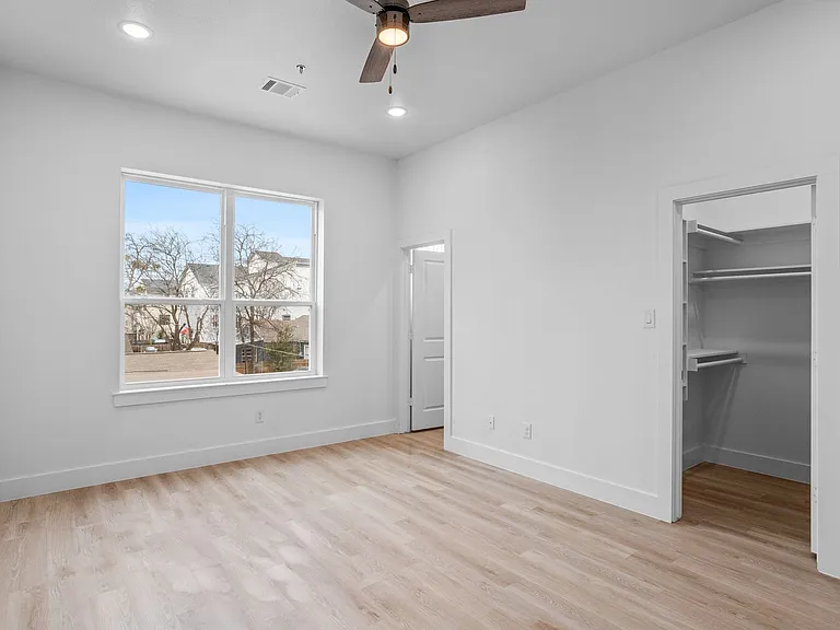 2400 Benbrook Dr #108 — Photo 29