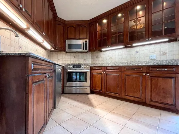 7004 Blvd East image 7 of 43