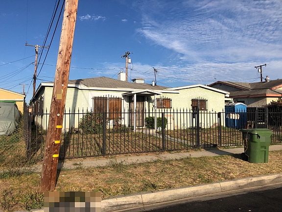 3rd image of 2114 N Dern Ave