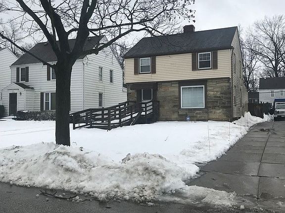 2nd image of 17112 Throckley Ave