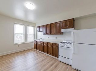 876 W Lancaster Ave APT 32, Bryn Mawr, PA 19010