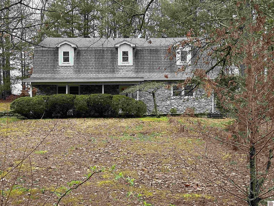 1st image of 894 Forest Dr