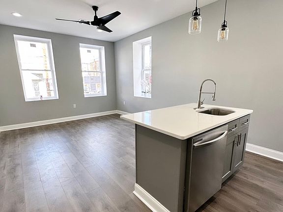 3rd image of 1430 W Loudon St #1