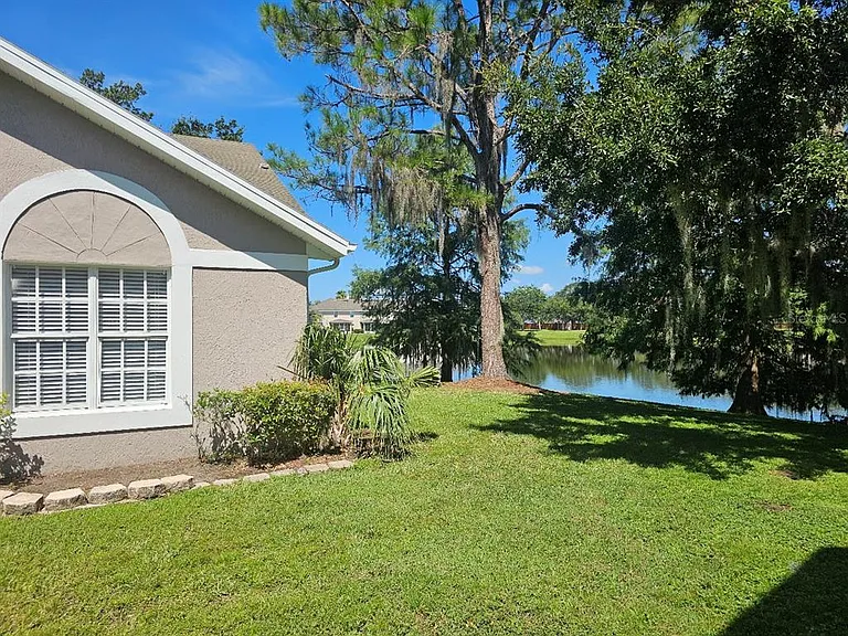 2351 Water View Loop — Photo 2