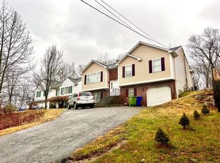 207 Newridge Ave, Waterbury, CT 06708