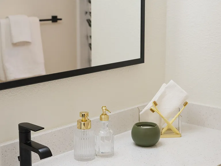 Valli Hi Apartments — Photo 16