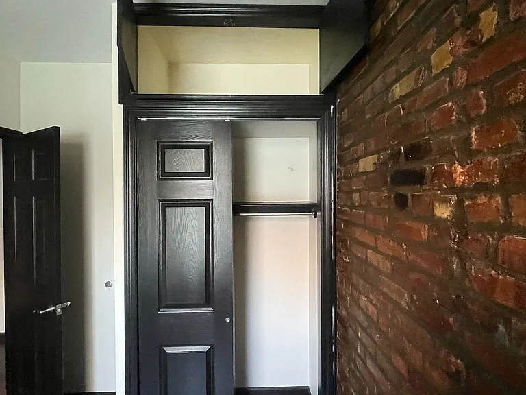 328 E 78th St #27 — Photo 3