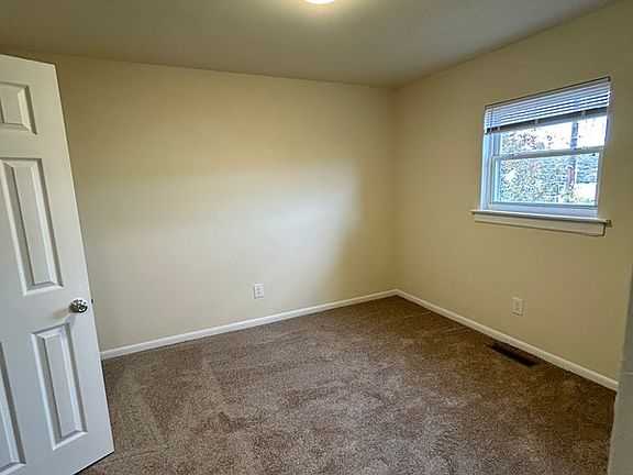 3rd image of 5200 Collindale Rd