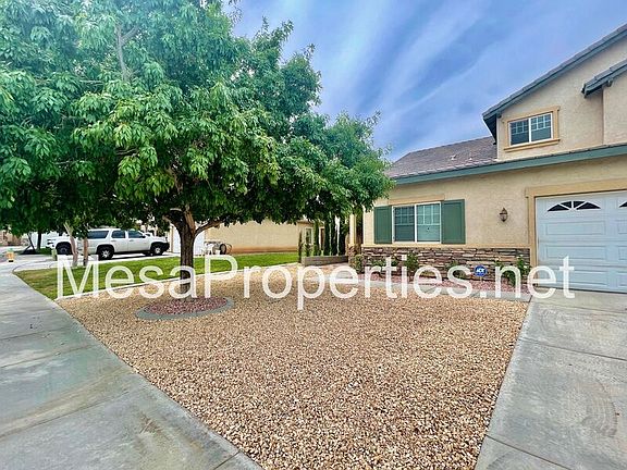 2nd image of 13540 Boulder Ln