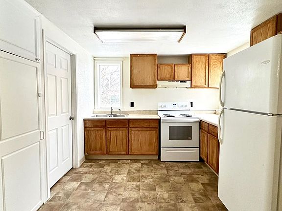 4th image of 1042 26th Ave #B