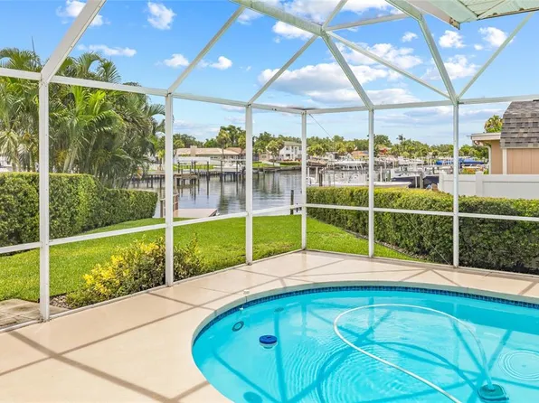 4201 10th St NE, Saint Petersburg, FL 33703