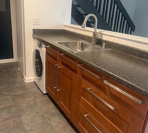 2nd image of 2641 N Anchor Ave