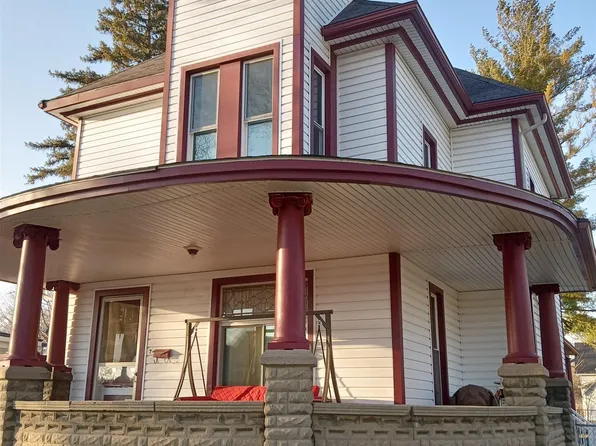 7 1st St, Yale, MI 48097