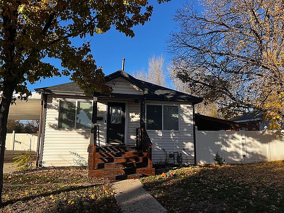 5th image of 1217 E Zenith Ave