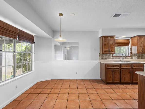 7506 Glenhill Rd, Austin, TX 78752