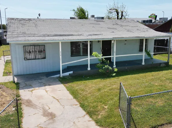 4718 E White Avenue, Fresno, CA 93702