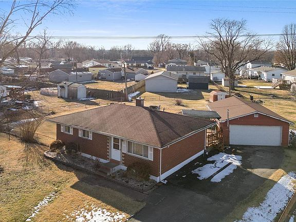 5th image of 2519 Meadowlane Dr