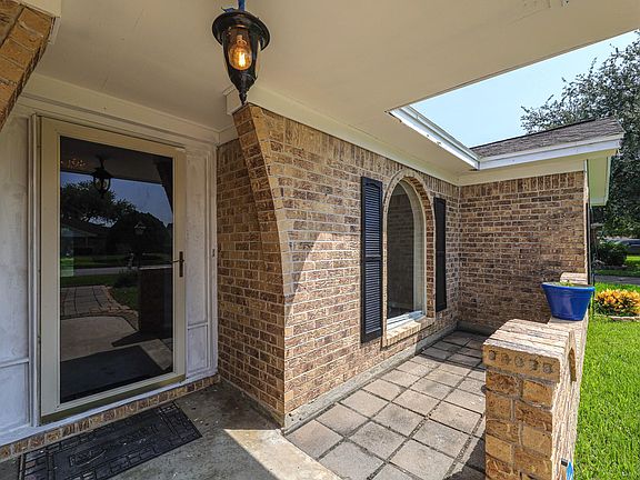 5th image of 2516 Lake Park Dr