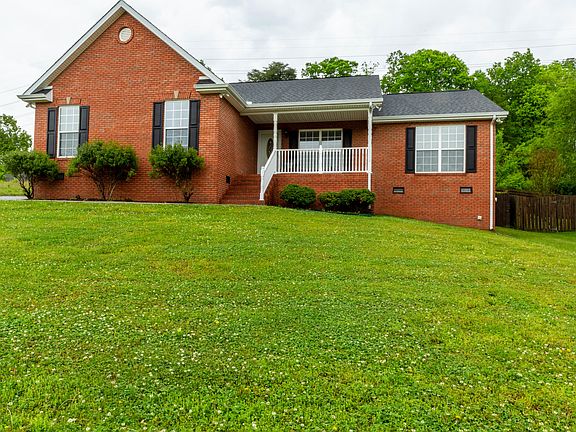 2nd image of 1730 Maplestone Ln