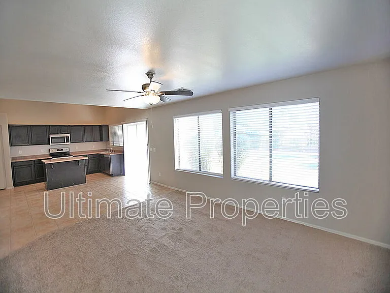7205 W Mohawk Ln — Photo 3
