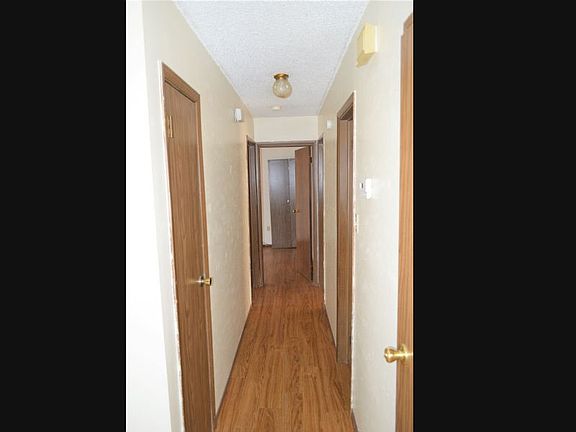5th image of 6404 NW Oak Ave