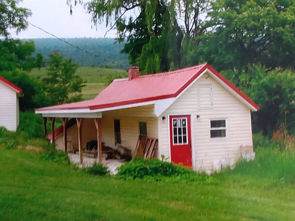 4th image of 121 Cumberland Valley Ln