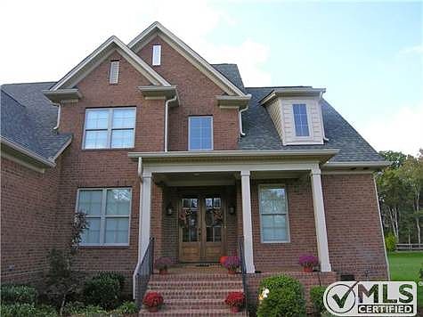 2nd image of 921 Manchester Dr