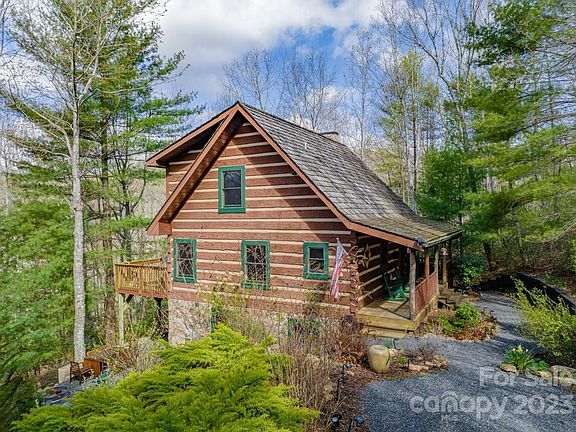 3rd image of 332 Christmas Mountain Ln