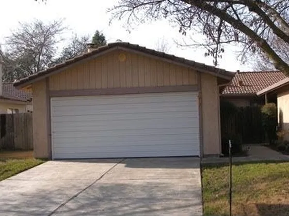 7019 Village Green Dr, Stockton, CA 95210