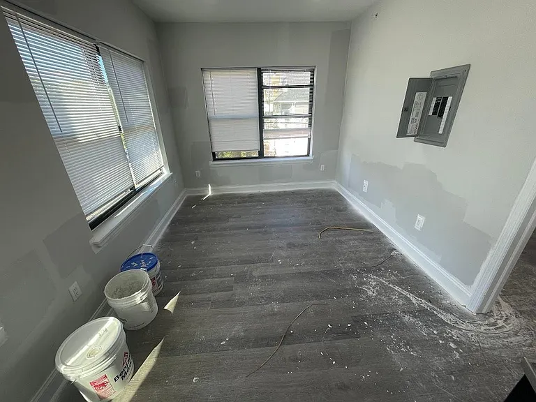 195 Rosa Parks Blvd — Photo 8